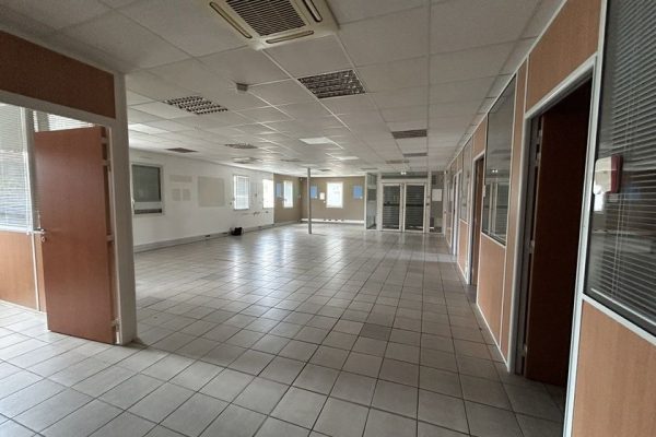 À vendre – Bureaux de 650 m² à Pamiers – Ariège (09)