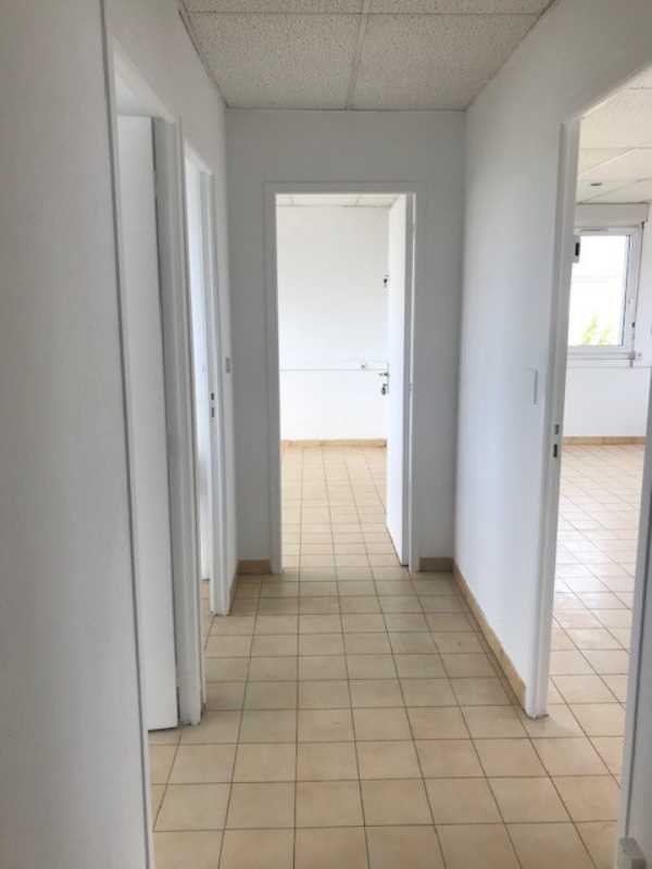 À vendre – bureaux non divisibles de 361 m² aux pennes-mirabeau à proximité de Marseille