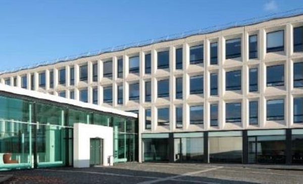 A vendre, bureaux rénovés de 6 025 m² à Montesson, proche de Paris