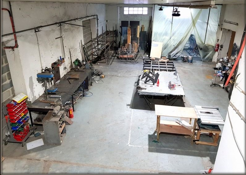 À vendre – entrepôt de 300 m² à Abrest