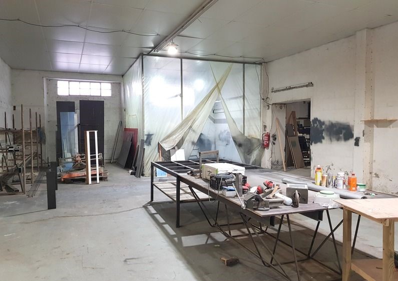 À vendre – entrepôt de 300 m² à Abrest