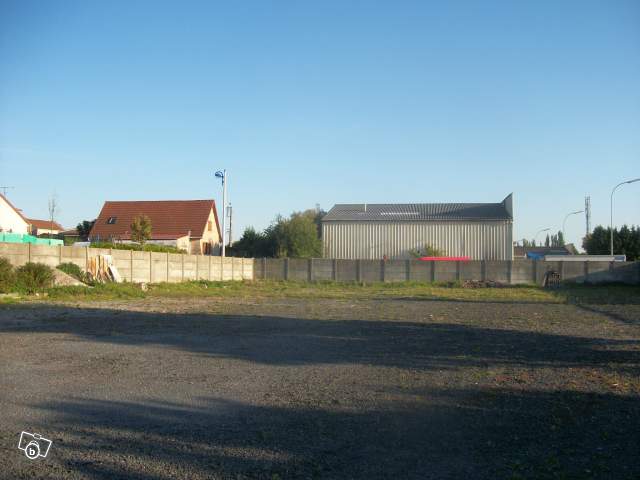 À vendre : entrepôt de 880 m² à Montigny-en-Gohelle – Hauts-de-France