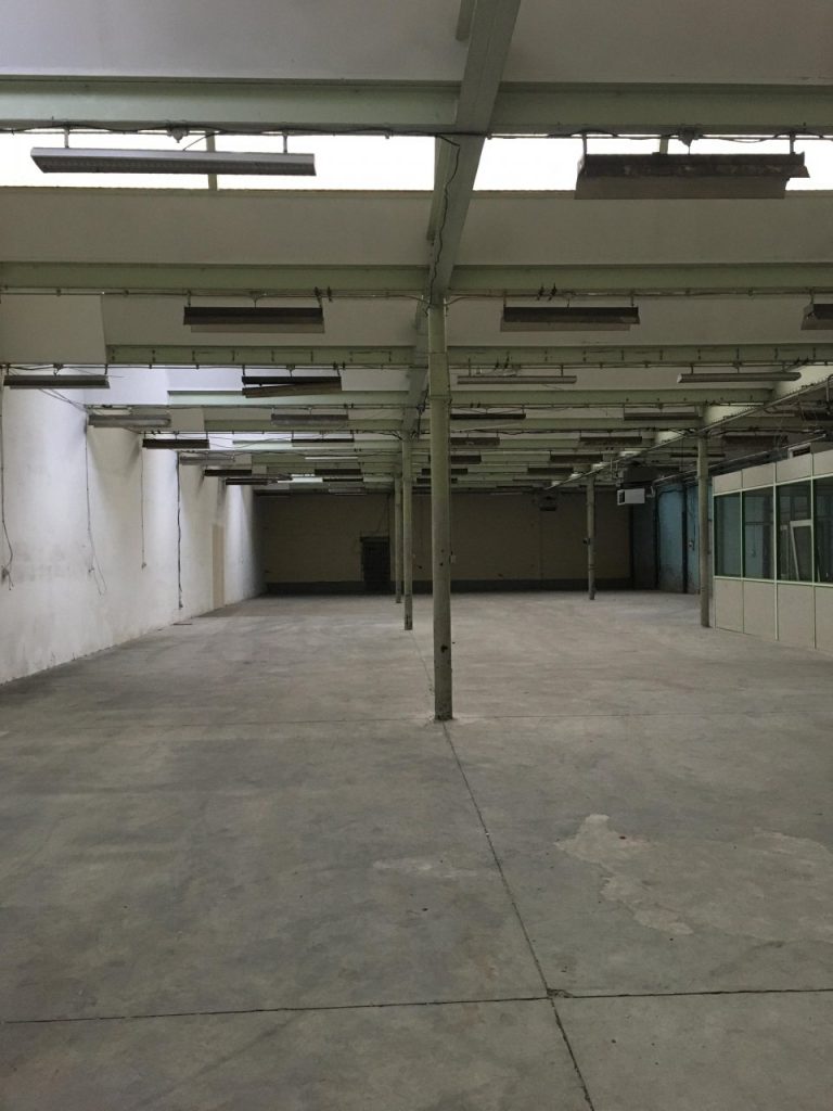 À vendre – entrepôt non divisible de 1 010 m² à Roubaix