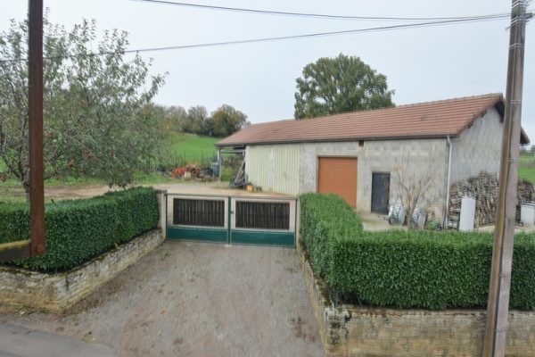 À vendre – entrepôt non divisible de 130 m² à La Clayette, proche de Mâcon (71)