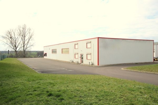 À vendre – entrepôt non divisible de 300 m² à  Chalon-sur-Saône, proche de Mâcon (71)