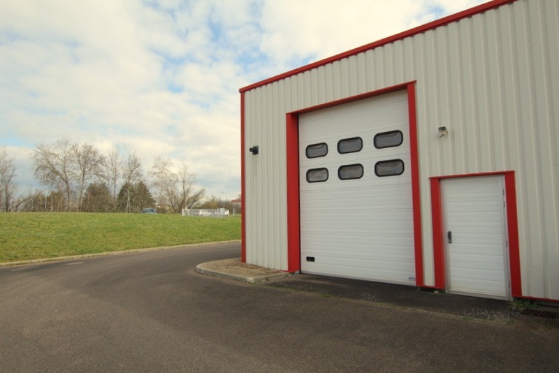 À vendre – entrepôt non divisible de 300 m² à  Chalon-sur-Saône, proche de Mâcon (71)