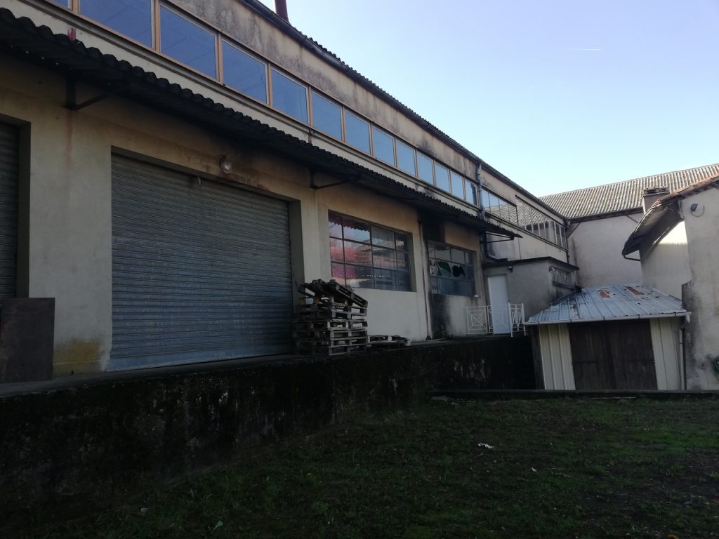 À vendre – Entrepôts de stockage sur un terrain de 9 440 m² à Port-Sainte-Marie (47)