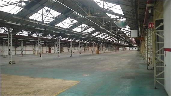 A vendre, entrepôts et ateliers de 2ha, proche Auxerre