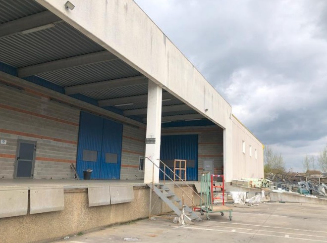À vendre – Local d’activités de 4 358 m² à Réalmont – Tarn (81)