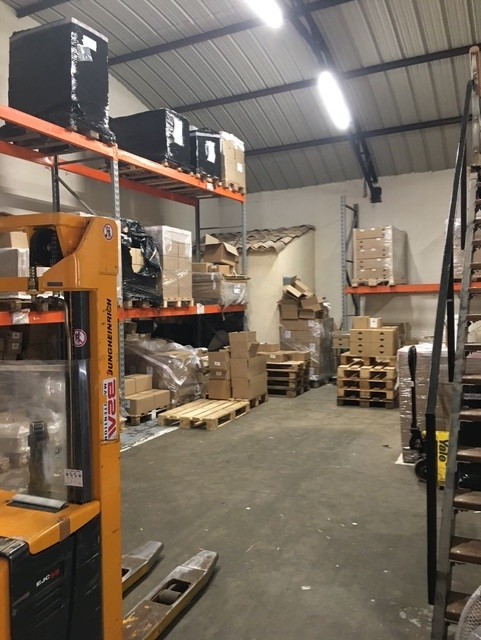 À Vendre – Local d’activités de 470 m² à Mormoiron – Vaucluse (84)
