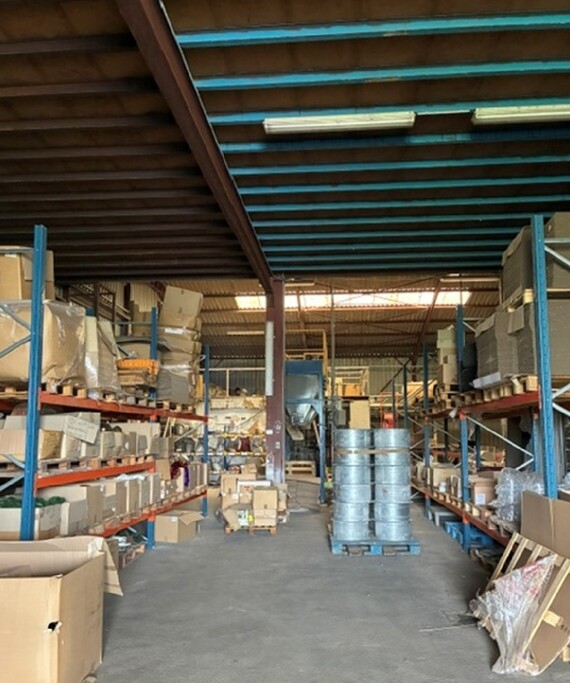 À vendre – Local d’activités de 1 680 m² à Varennes-Changy – Loiret (45)