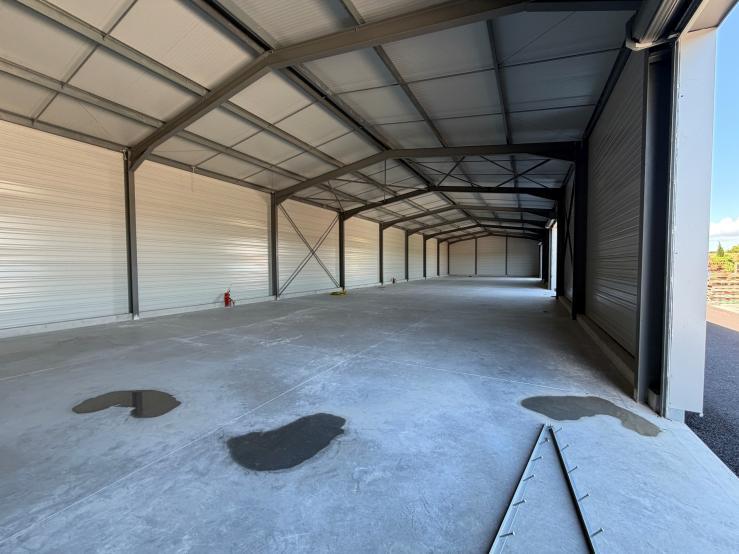 À vendre – Local d’activités de 660 m² divisible à partir de 220 m² à Vedène – Vaucluse (84)