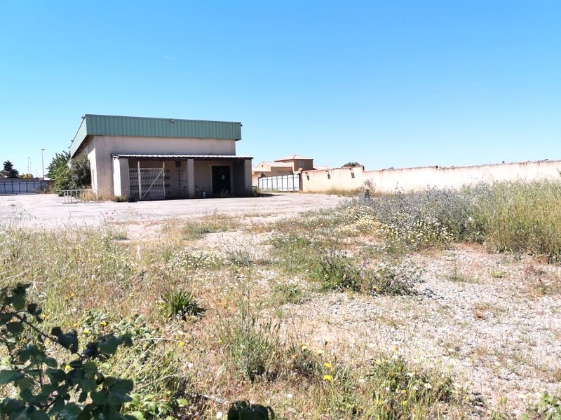 À vendre local de 268 m² proche de Béziers