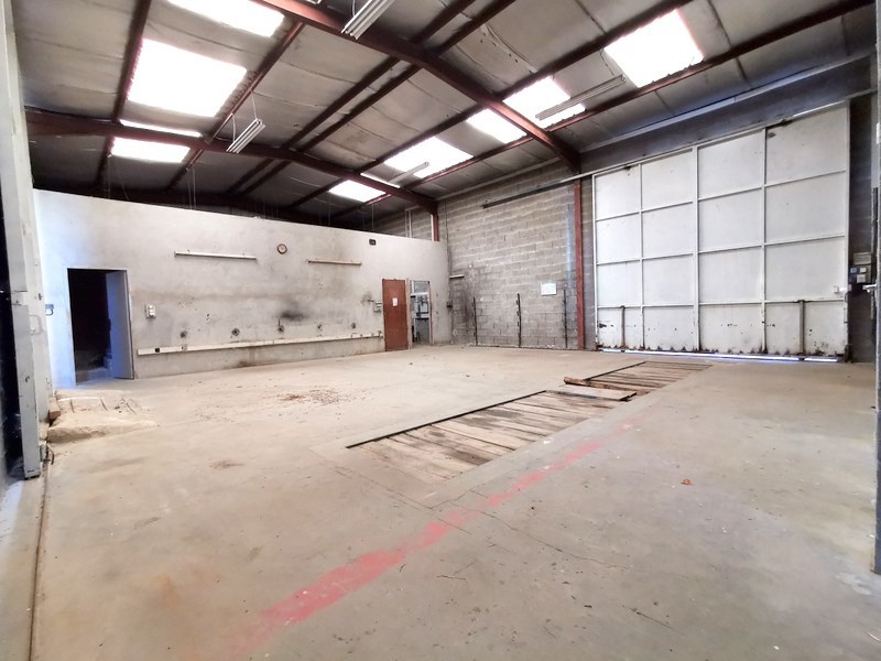 À vendre local de 268 m² proche de Béziers