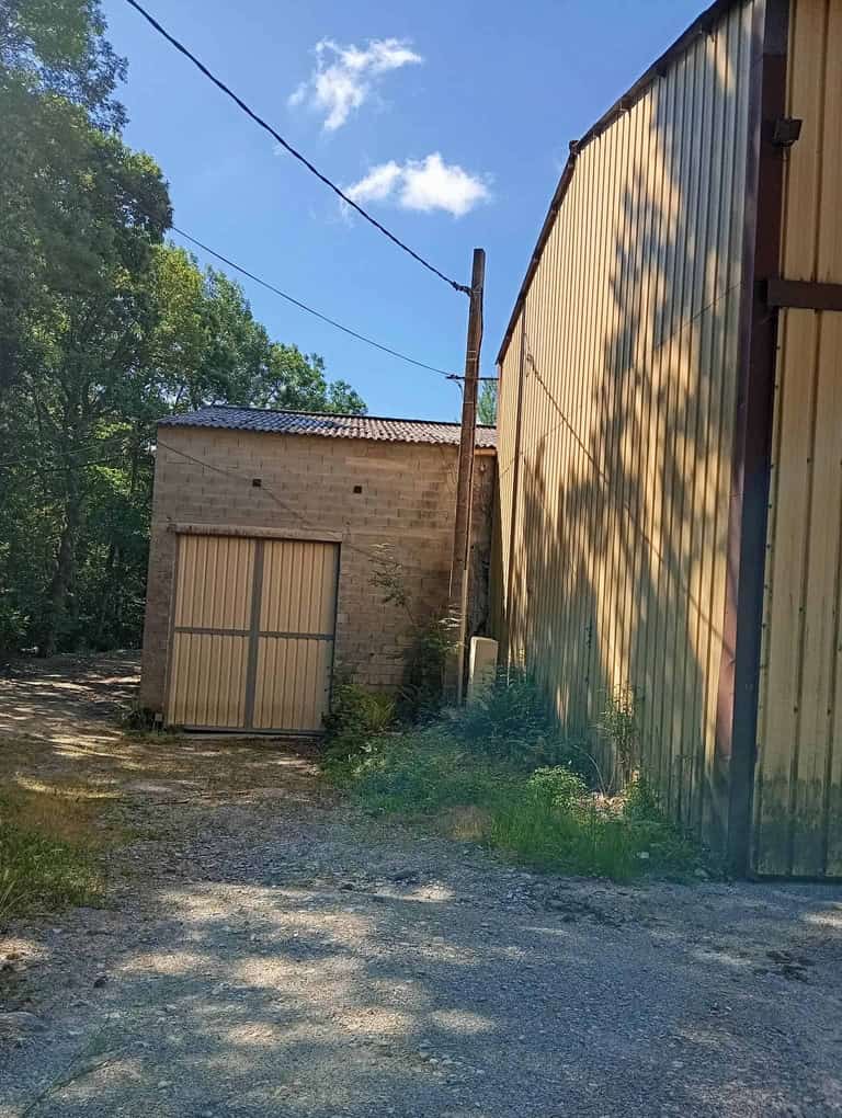 À Vendre – Local Industriel de 1 100 m² à Saint-Salvy-de-la-Balme – Tarn (81)