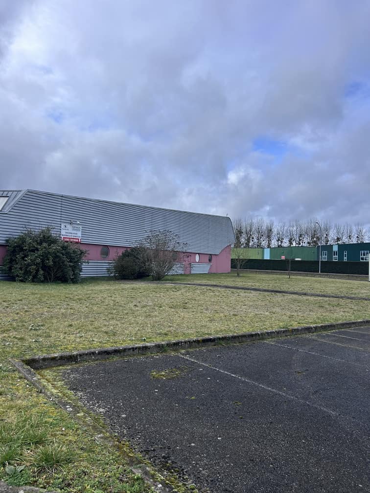 À Vendre – Local Industriel de 1 550 m² à Joigny – Yonne (89)