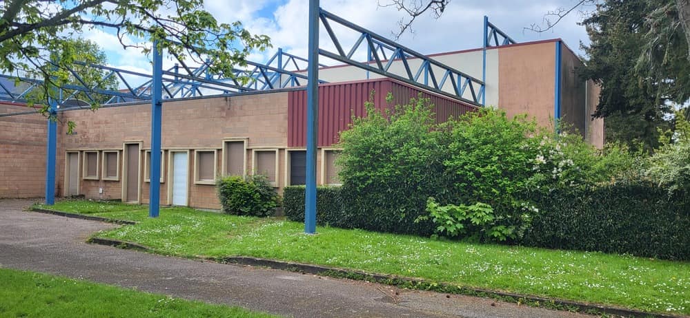 À vendre – Local Industriel de 1 740 m² à Evreux – Eure (27)
