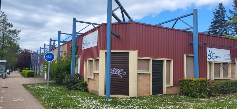 À vendre – Local Industriel de 1 740 m² à Evreux – Eure (27)