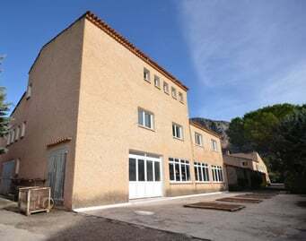 À vendre – Local Industriel de 1 910 m² à Moustiers-Sainte-Marie – Alpes-de-Haute-Provence (04)