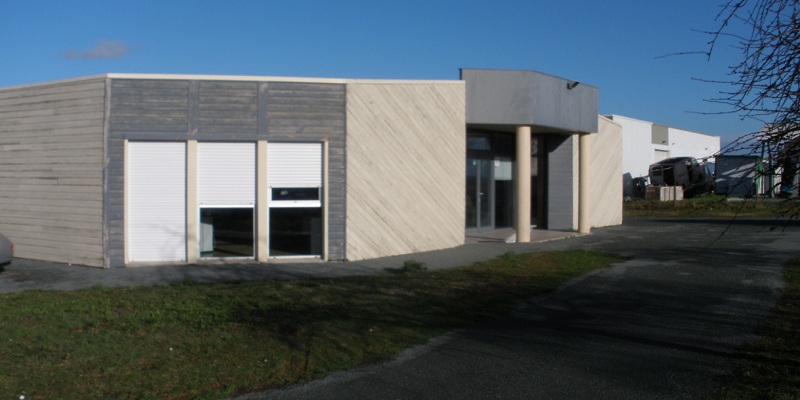 À vendre – Local industriel de 1300 m² au Nord de Niort (79) – Nouvelle-Aquitaine