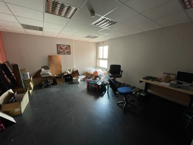 À vendre – Local Industriel de 2 666 m² à Calais – Pas-de-Calais (62)