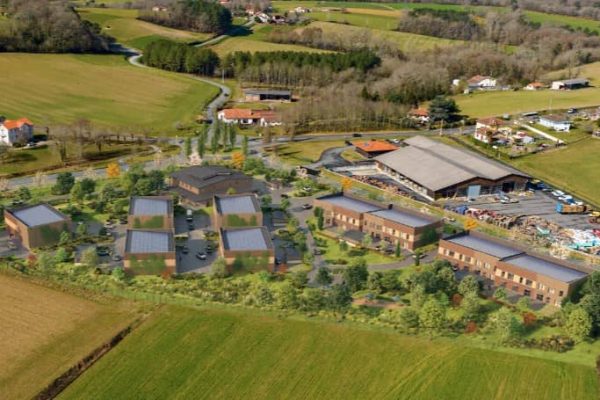 À vendre – Locaux d’activités de 211 et 301 m² dans La fabrik du Moulin – Bénesse-Lès-Dax (40)
