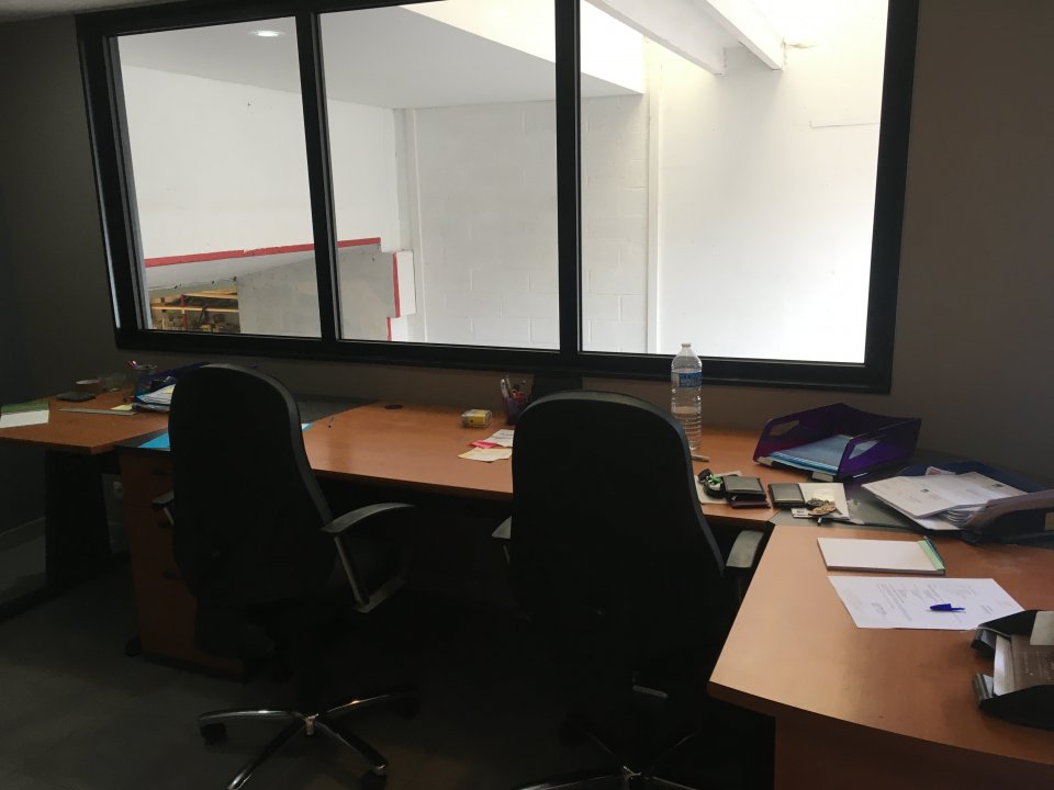 À vendre – locaux d&rsquo;activités non divisibles de 289 m² à Tourcoing