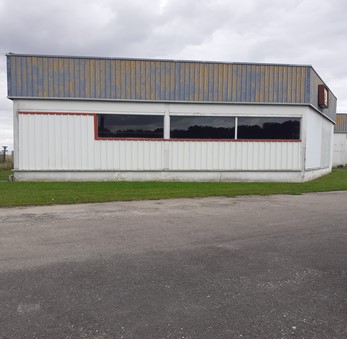 À vendre – locaux industriels de 270 à 2 188 m² à Croixrault