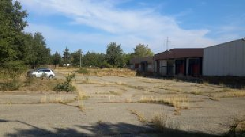 À vendre – Locaux industriels de 3 970 m² à Sisteron