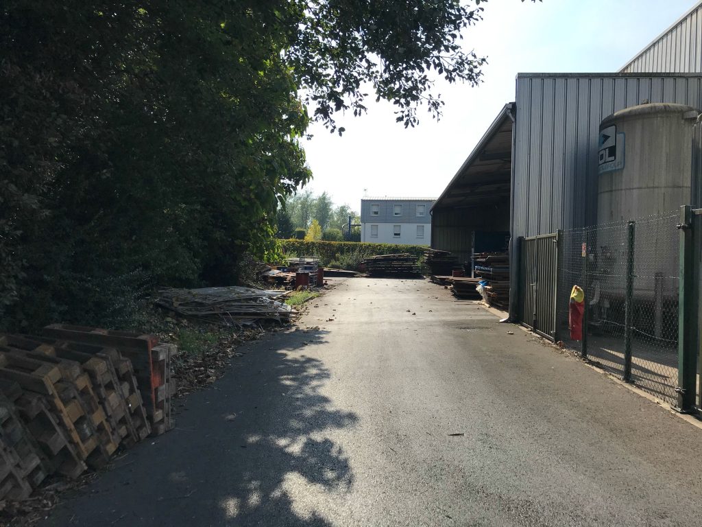 À vendre – locaux industriels non divisibles de 1 680 m² à Saint-Quentin