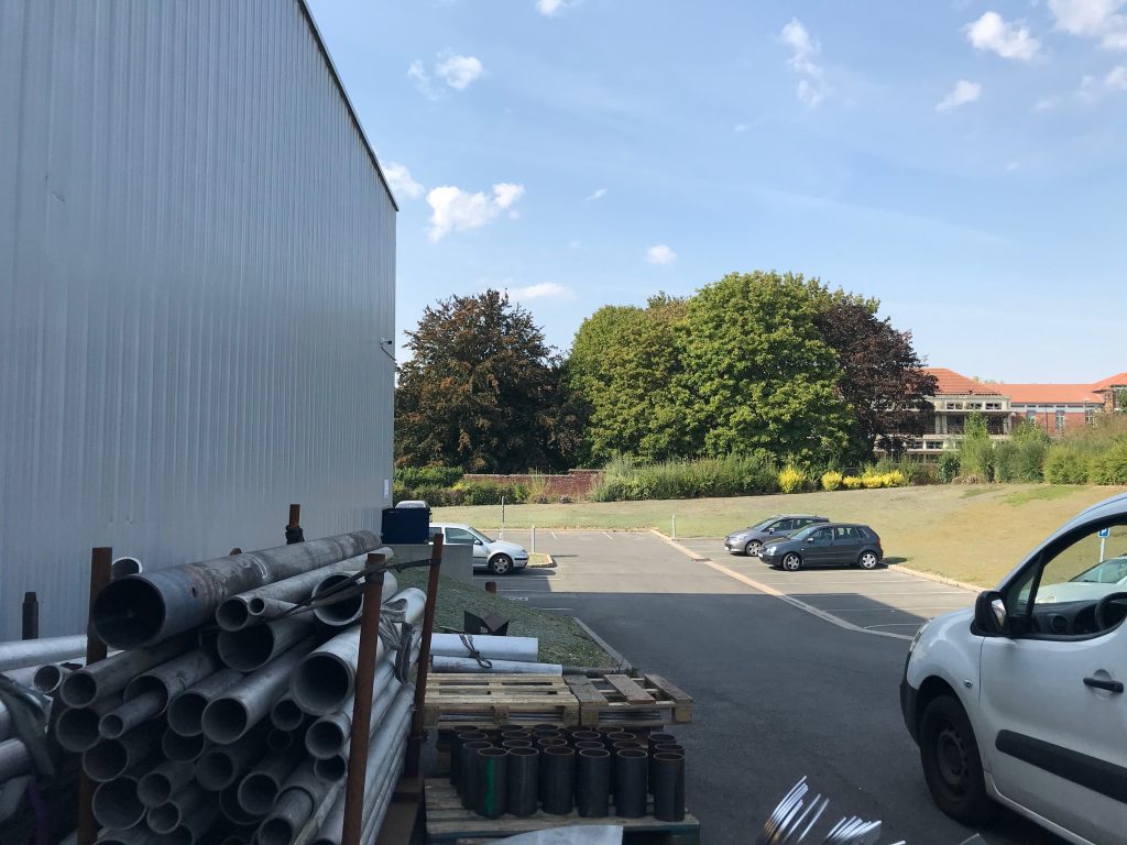 À vendre – locaux industriels non divisibles de 2 460 m² à Saint-Quentin