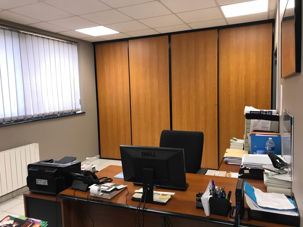 À vendre – locaux industriels non divisibles de 2 460 m² à Saint-Quentin