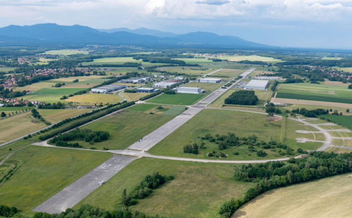 À vendre/louer – Entrepôt de 6 000 m² – Aéroparc de Fontaine