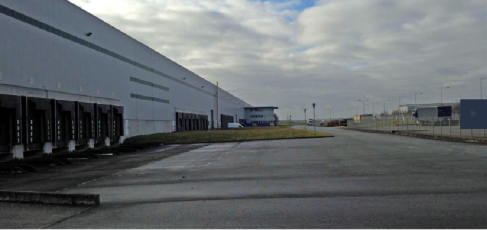 À vendre/louer – Entrepôt de 6 000 m² – Aéroparc de Fontaine