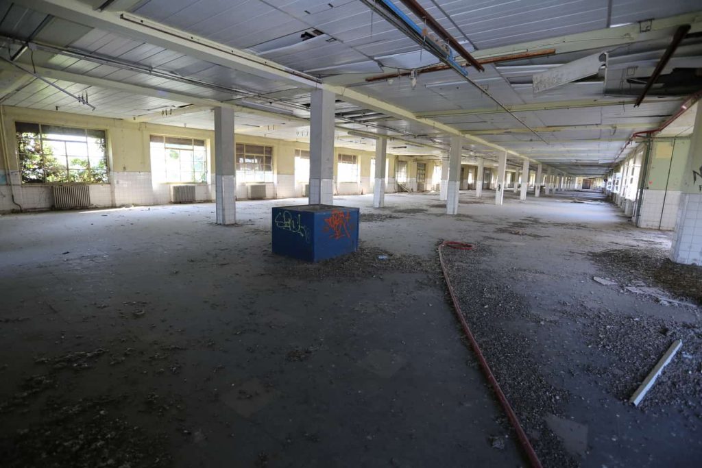 À vendre ou à louer – 48 000 m² de bureaux divisibles dans un espace entièrement rénové à Tonneins – Lot-et-Garonne (47)