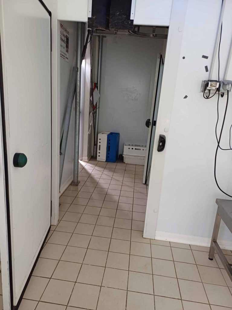 À vendre ou à louer – Bâtiment agroalimentaire de 280 m² à Murat-sur-Vèbre – Tarn (81)
