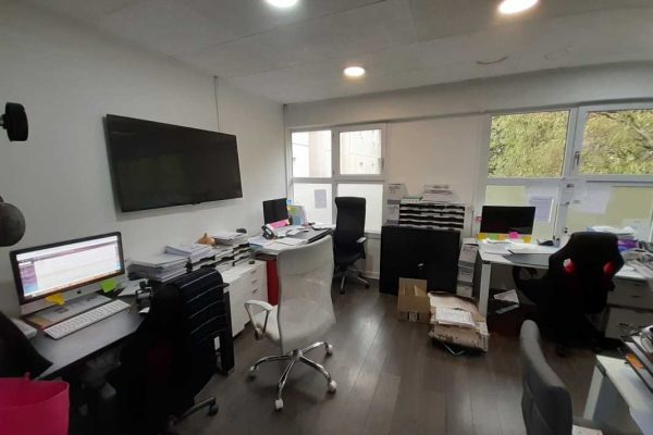 À vendre ou à louer – bureaux non divisibles de 122 m² à Montreuil