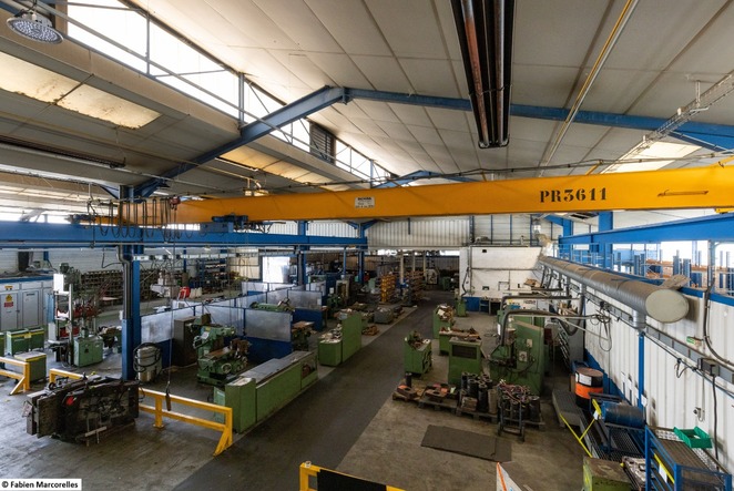 À vendre ou à louer – Entrepôts industriels à partir de 922,3 m² à Viviez – Aveyron (12)