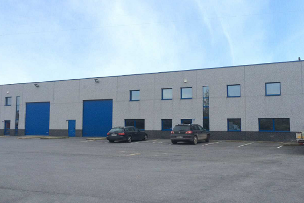À vendre ou à louer – Local d’activités de 2 028 m² proches de Lille à Bailleul– Pas-de-Calais (62)