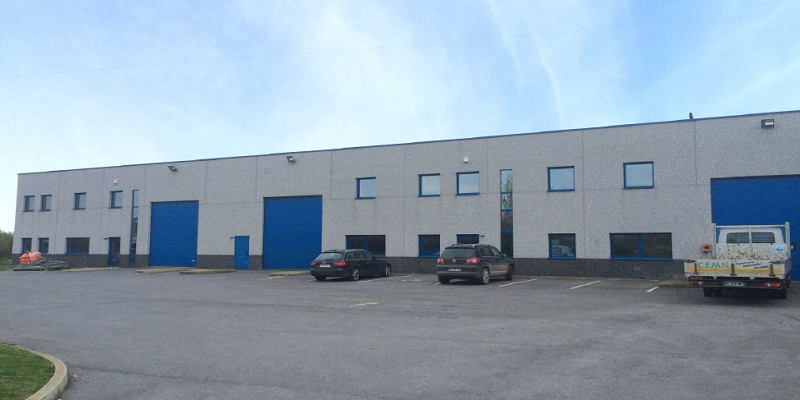 À vendre ou à louer – Local d’activités de 2 028 m² proches de Lille à Bailleul– Pas-de-Calais (62)