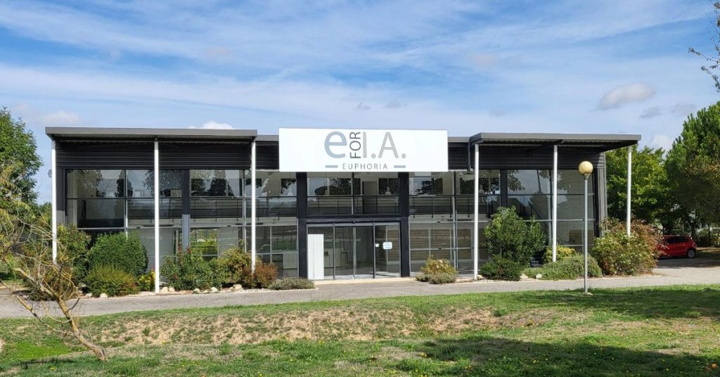 À vendre ou à louer – Local d’activités de 2 059 m² à Pamiers – Ariège (09)