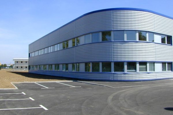 À vendre ou à louer – Local Industriel de  1730 m²  proche de Belfort