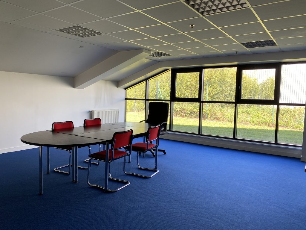 À vendre ou à louer – Local Industriel de 1980 m² à Cuy – Yonne (89)