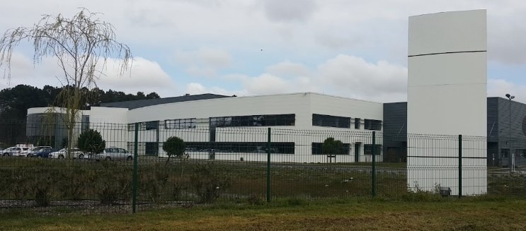 À vendre – Site industriel dans le matériel chirurgical de 7 000 m² à reprendre sur un terrain de 2,7 hectares à Le Haillan – Gironde (33)