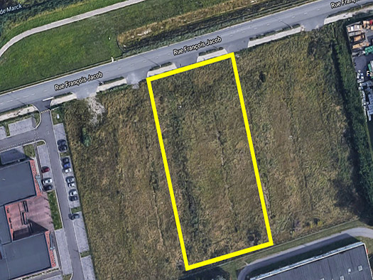 À vendre – Terrain de 2 300 m² à Calais