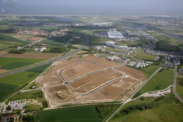 À vendre – terrain de 80 000 m² à Calais