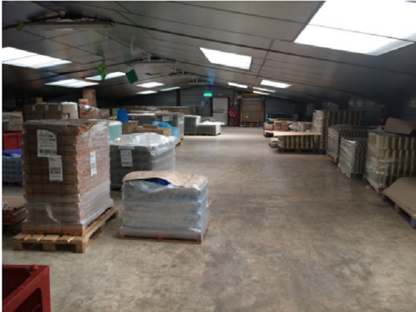 À vendre – Terrain et bâtiment industriel de 2 593 m² à Dax – Landes (40)