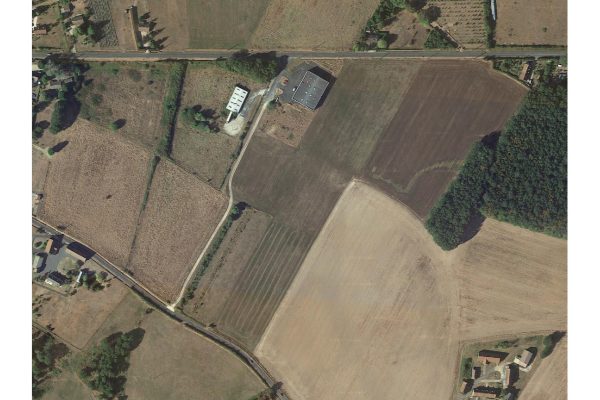 À vendre – Terrain industriel de 10 000 à 18 000 m² à St Georges sur la Prée- Cher (18)
