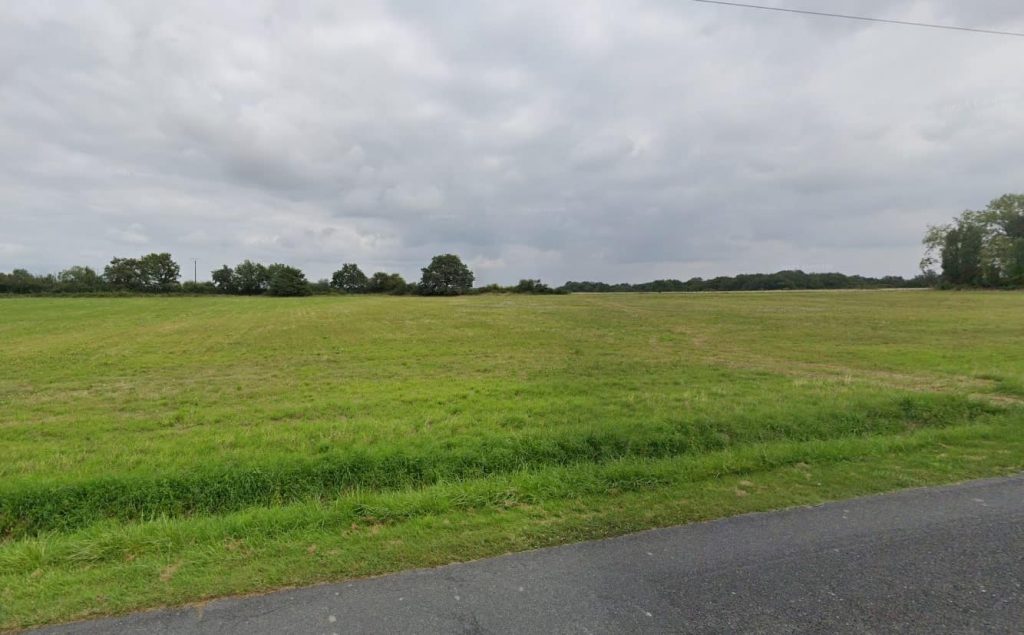 À vendre – Terrain industriel de 10 000 à 18 000 m² à St Georges sur la Prée- Cher (18)