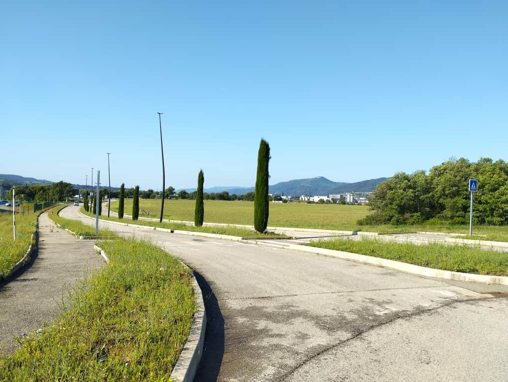 À vendre – Terrain industriel de 2,1 hectares dans le Parc d&rsquo;activités de la Cassine à Peyruis – Alpes-de-Haute-Provence (04)